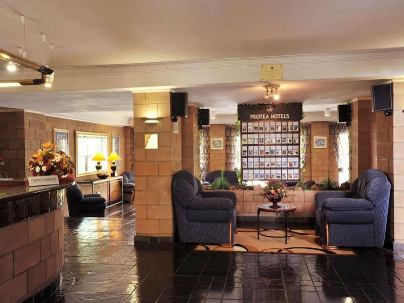 Protea Hotel By Marriott Клерксдорп Экстерьер фото
